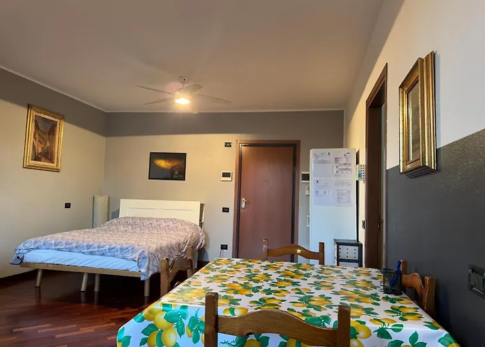 Lejlighed Ampio Monolocale Brescia